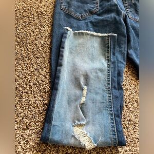 Two-Toned Capri jeans